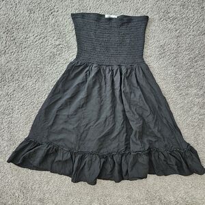 ⭐️4/$10-Black Strapless Dress